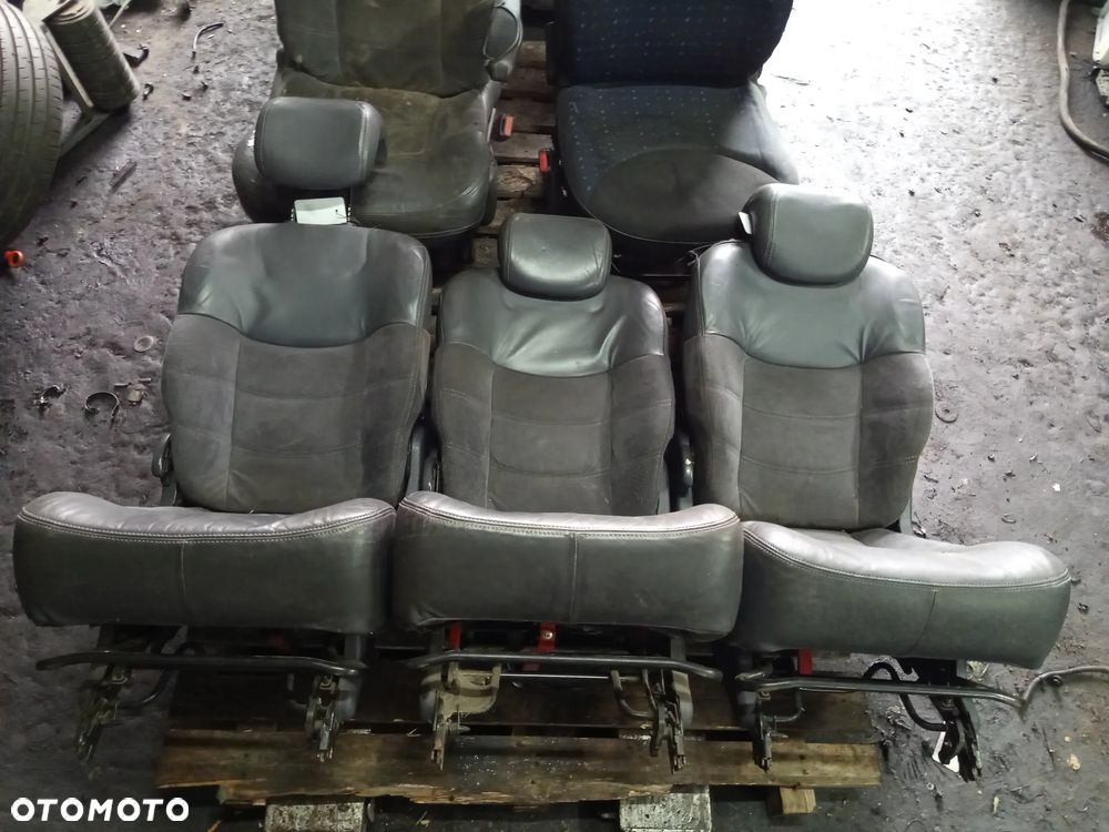 KOMPLET FOTELI RENAULT ESPACE III - 3