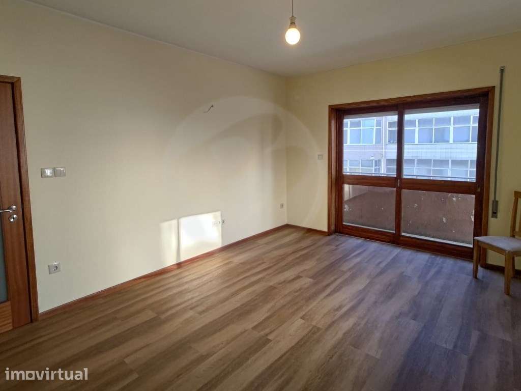 Andar Moradia T3 para Arrendamento Anual nas Caxinas em Vila do Conde - Grande imagem: 3/19