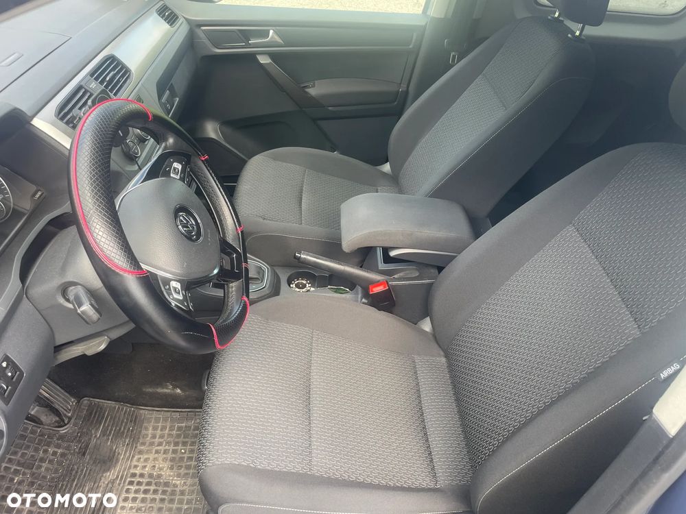 Volkswagen Caddy Maxi 2.0 TDI Comfortline DSG - 6