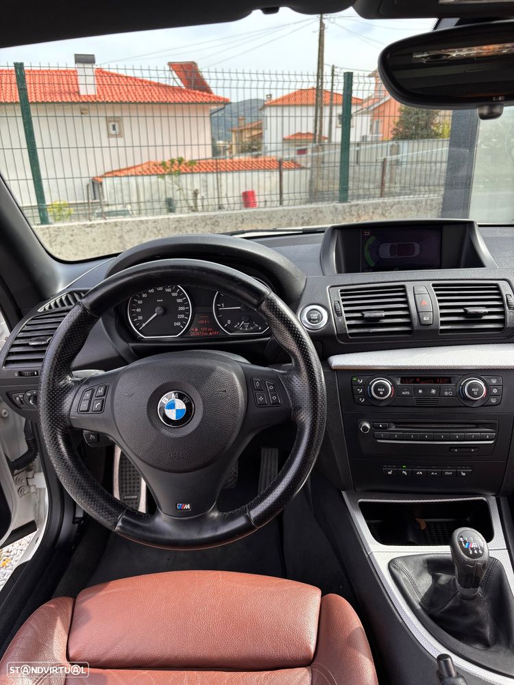 BMW 118 d Limited Edition Lifestyle c/ M Sport Pack - 14