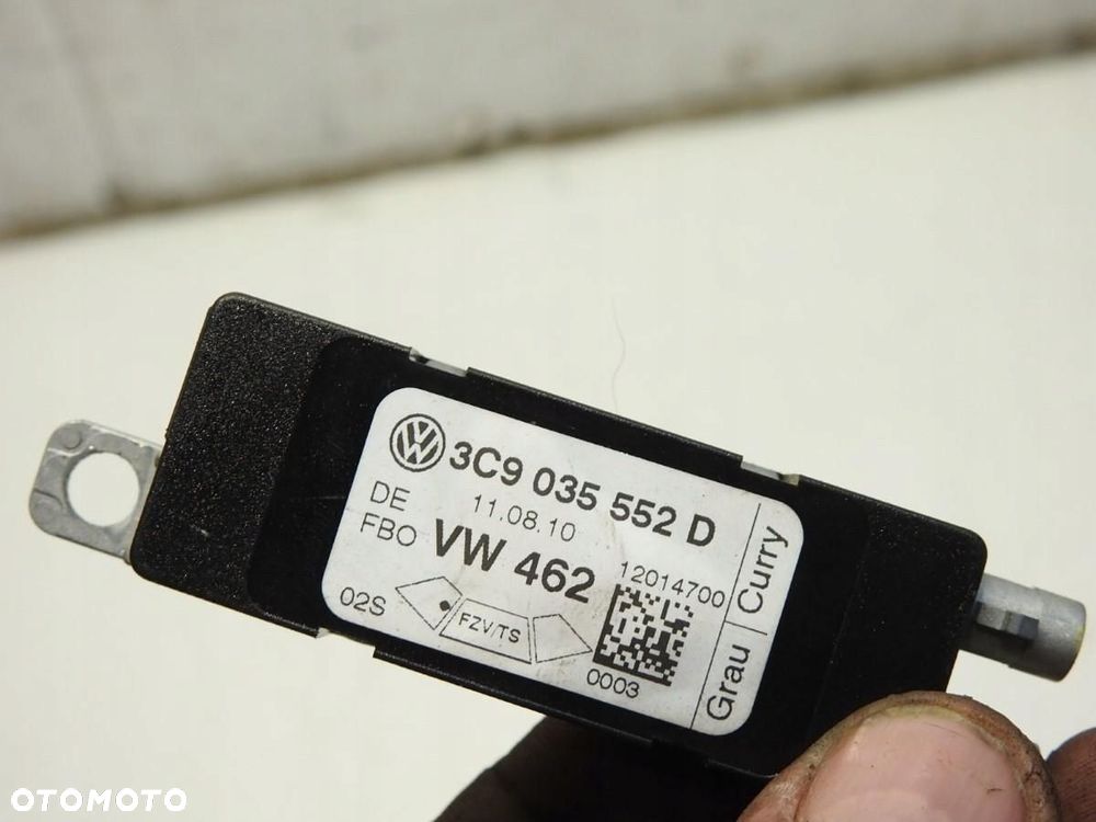 WZMACNIACZ ANTENY VW PASSAT B6 LIFT 3C9035552D - 6
