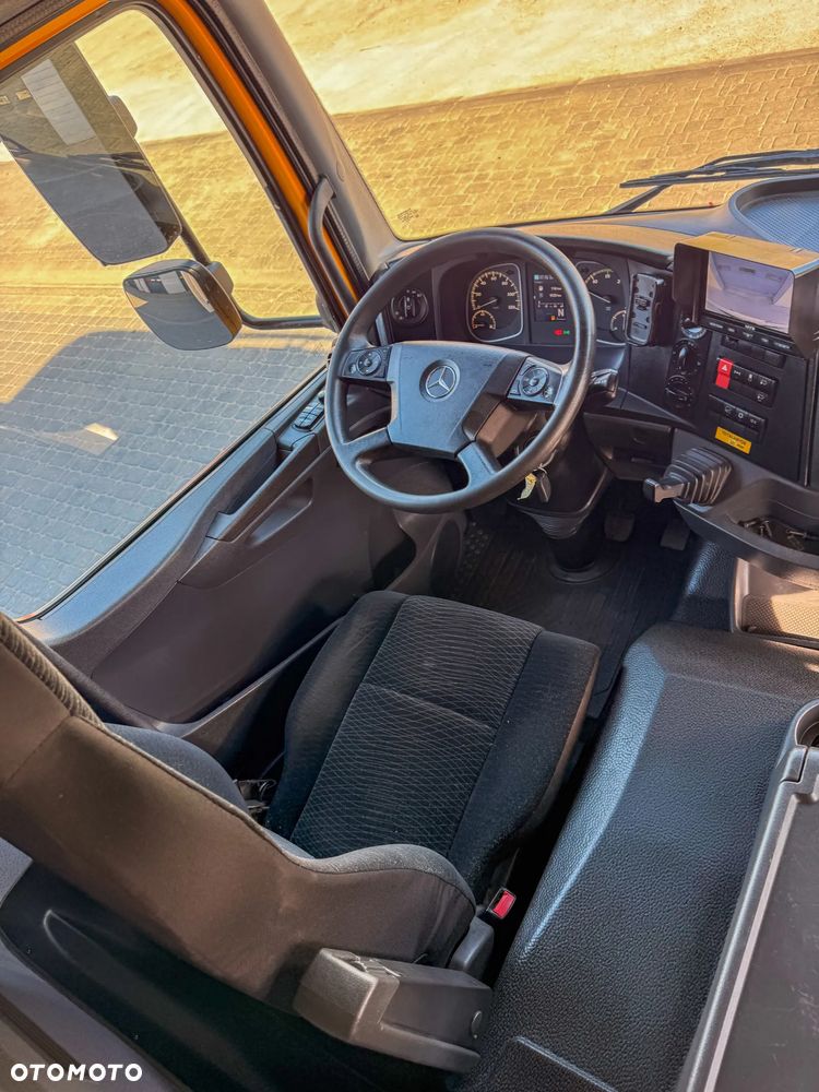 Mercedes-Benz Mercedes-Benz Atego 1324 Chłodnia 6,40 m + Winda 1500 kg | 223 tys. km | EURO 6 - 21