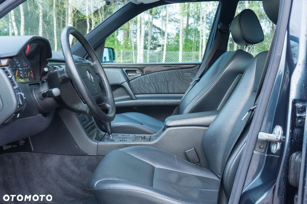 Mercedes-Benz Klasa E 420 Avantgarde - 26