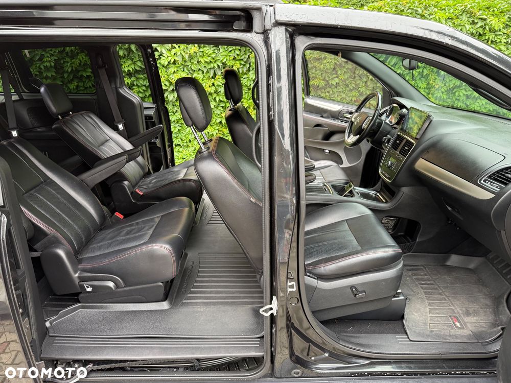 Dodge Grand Caravan 3.6 Express - 12