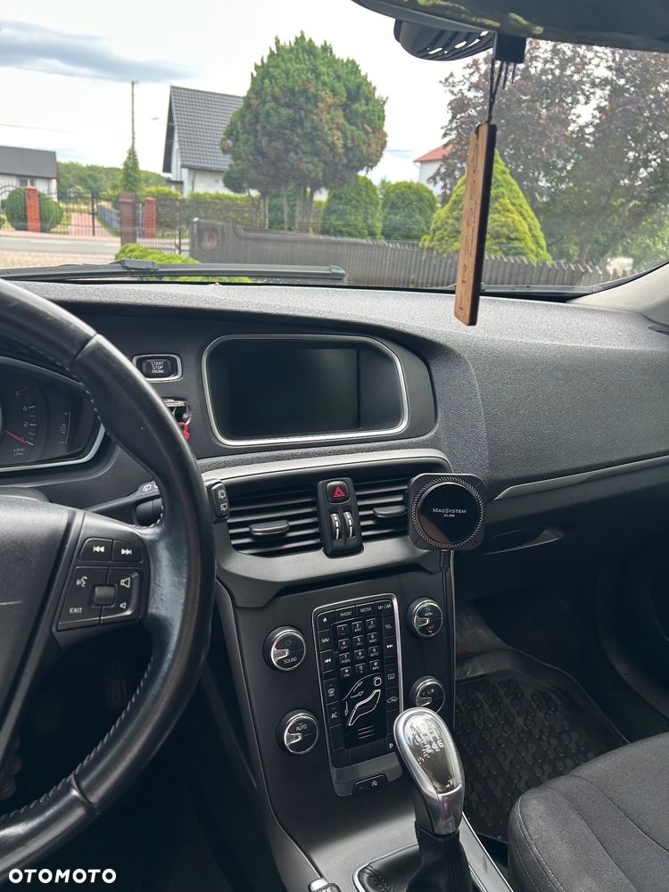 Volvo V40 D2 Kinetic - 9