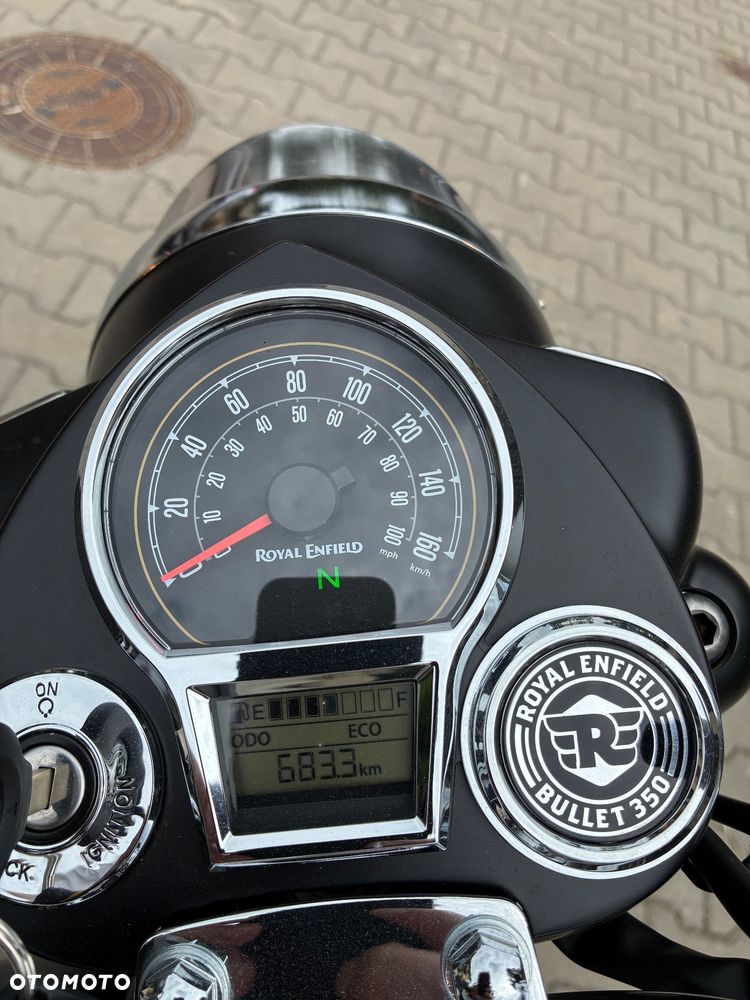Royal Enfield Bullet 350 - 2