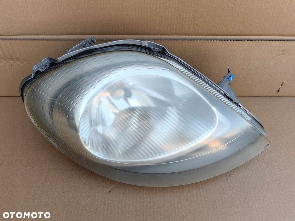 Lampa przednia Prawa RENAULT TRAFIC 7700311372 OPEL VIVARO 91165720 (1162) - 2