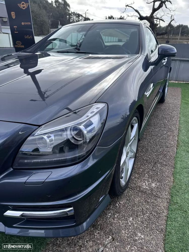 Mercedes-Benz SLK 250 (BlueEFFICIENCY) 7G-TRONIC CarbonLOOK Edition - 13