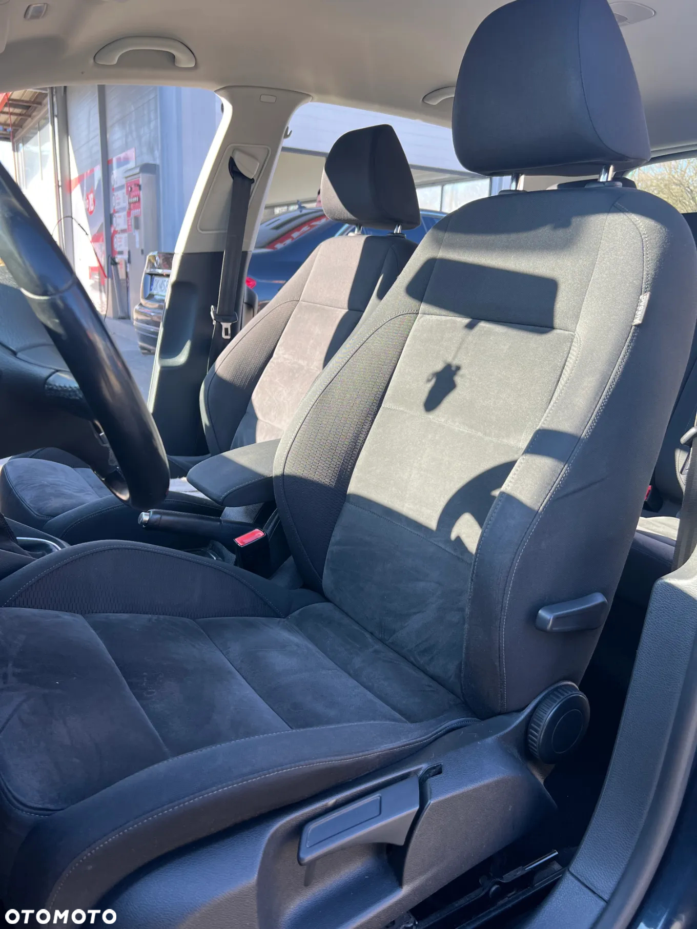 Volkswagen Golf 2.0 TDI DPF 4Motion Highline - 11