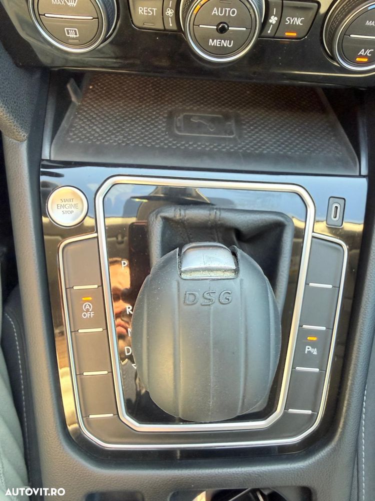 Volkswagen Passat 2.0 TDI DSG Comfortline - 29