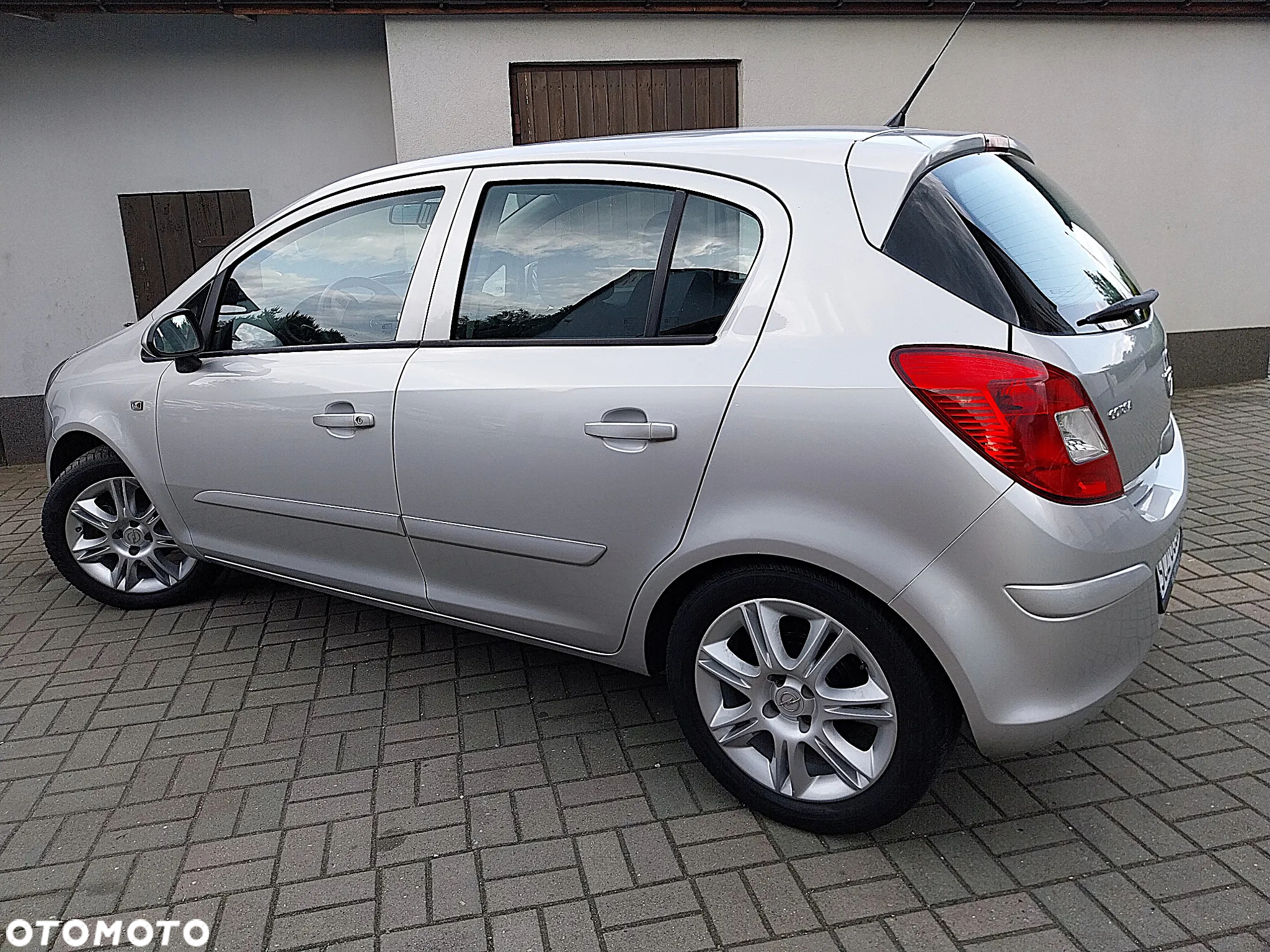 Opel Corsa 1.2 16V Edition - 24
