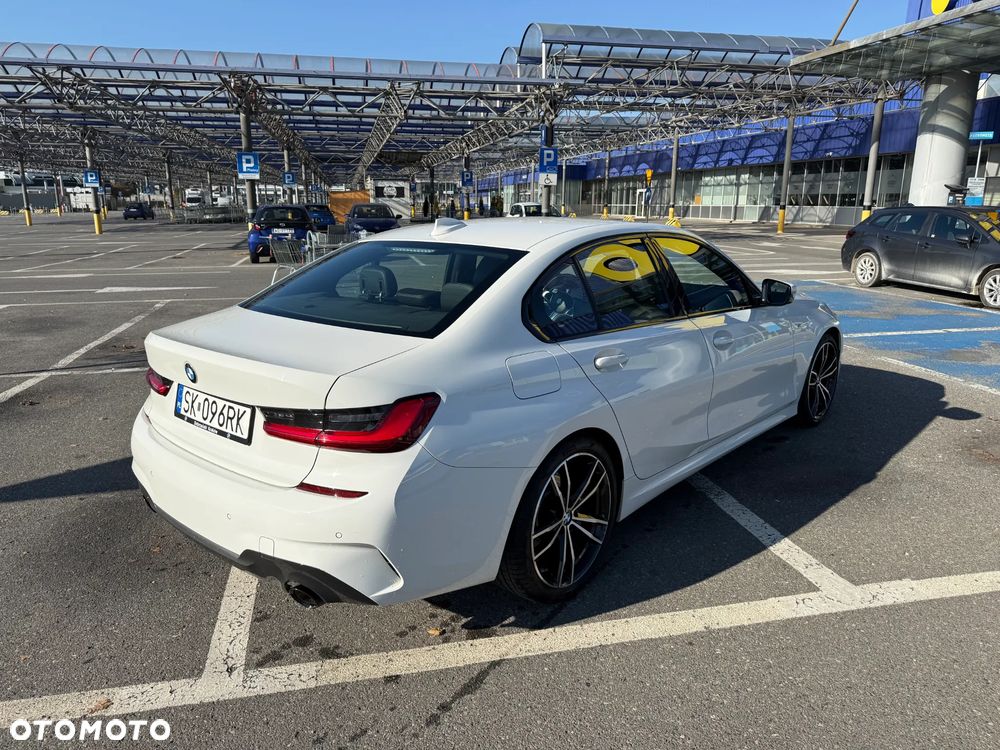 BMW Seria 3 320d xDrive M Sport - 4