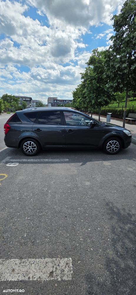 Kia Ceed - 5