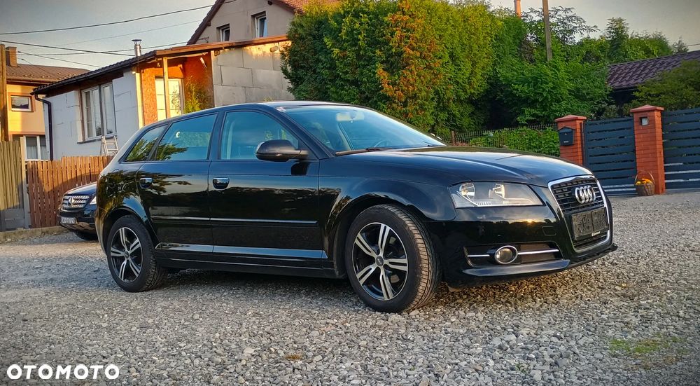 Audi A3 Sportback 1.6 Ambiente - 16