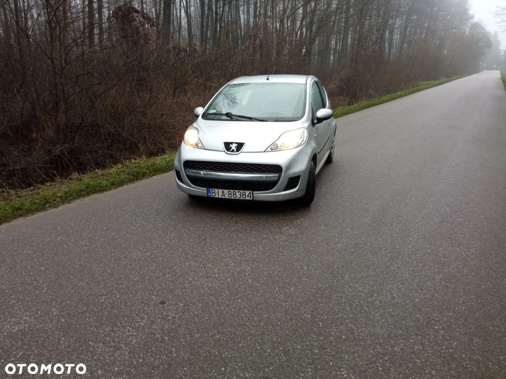 Peugeot 107 1.0 Urban Move - 1