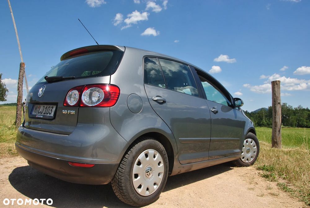 Volkswagen Golf Plus 1.6 FSI Comfortline - 4