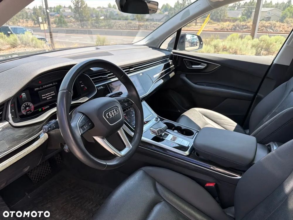 Audi Q7 - 9