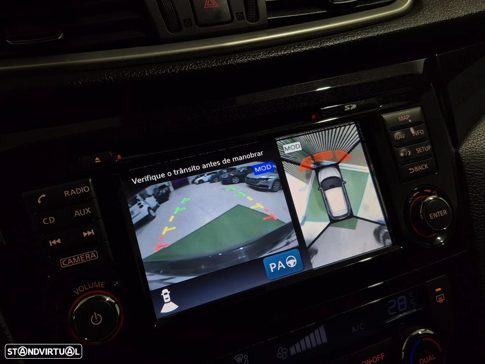 Nissan Qashqai 1.6 dCi Tekna Premium 17 Pele S P.Preta - 25