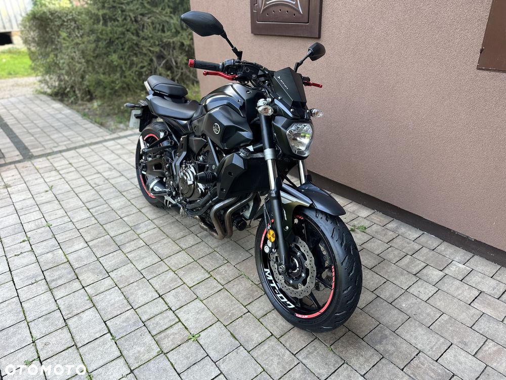Yamaha MT - 3