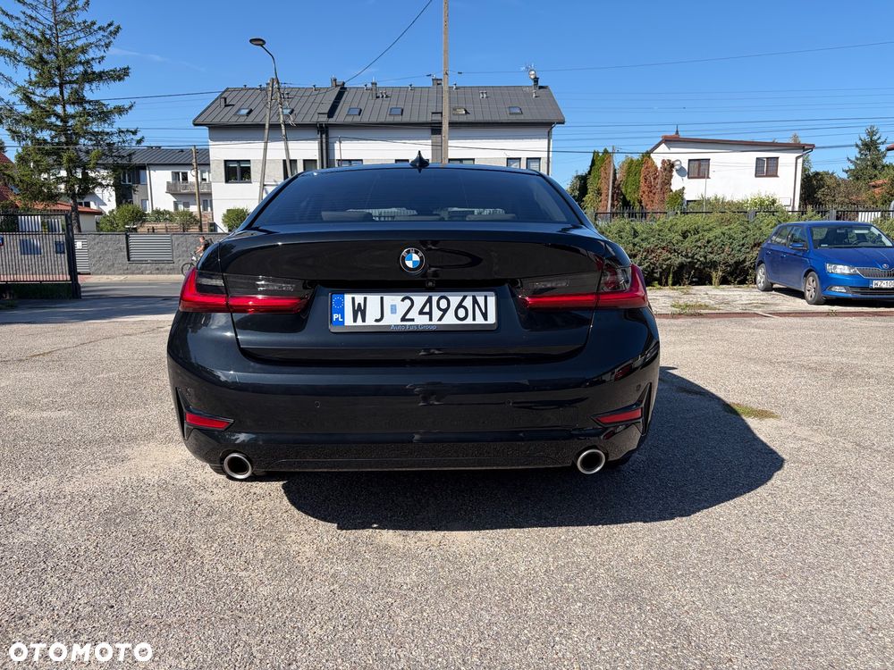 BMW Seria 3 318i Sport Line - 6