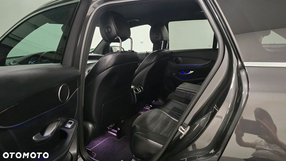 Mercedes-Benz GLC 300 de 4Matic 9G-TRONIC AMG Line - 8