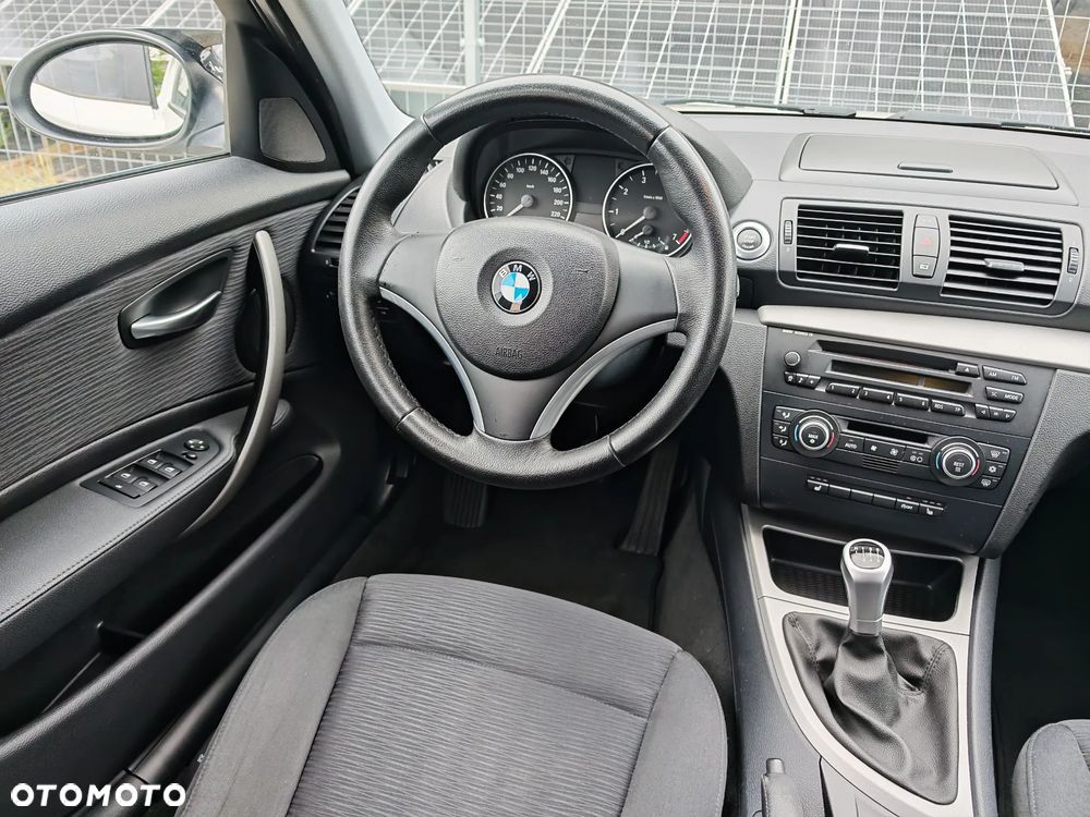 BMW Seria 1 - 18