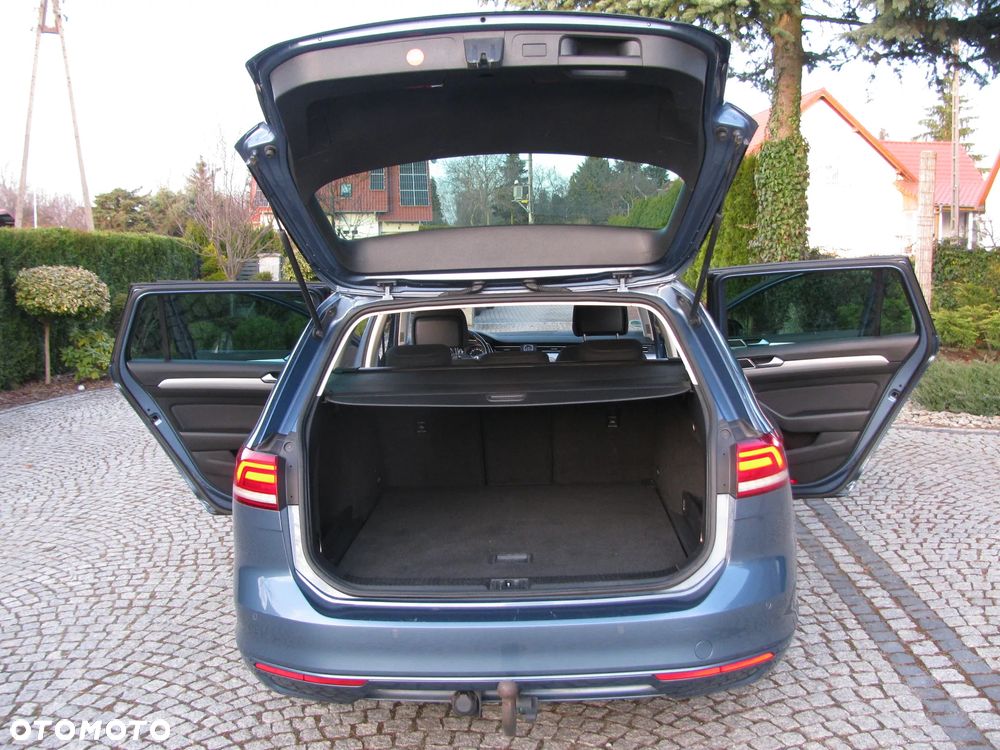 Volkswagen Passat 2.0 TDI SCR DSG Comfortline - 14