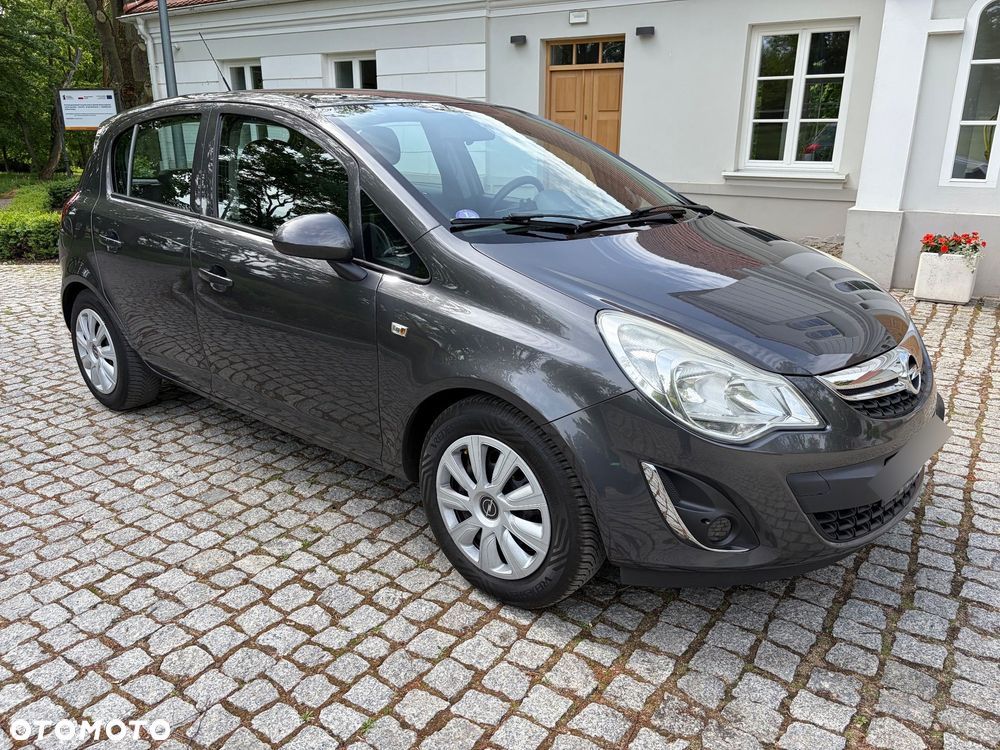 Opel Corsa 1.4 16V Cosmo - 17