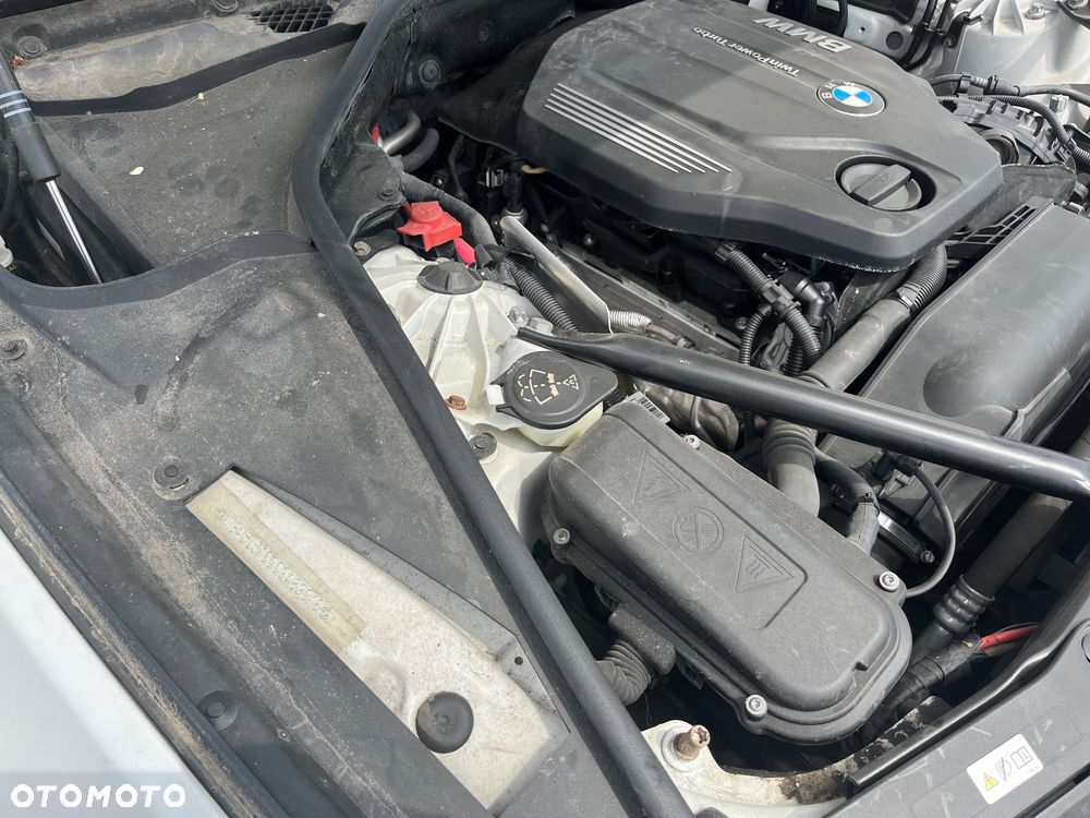 BMW Seria 5 520d - 12