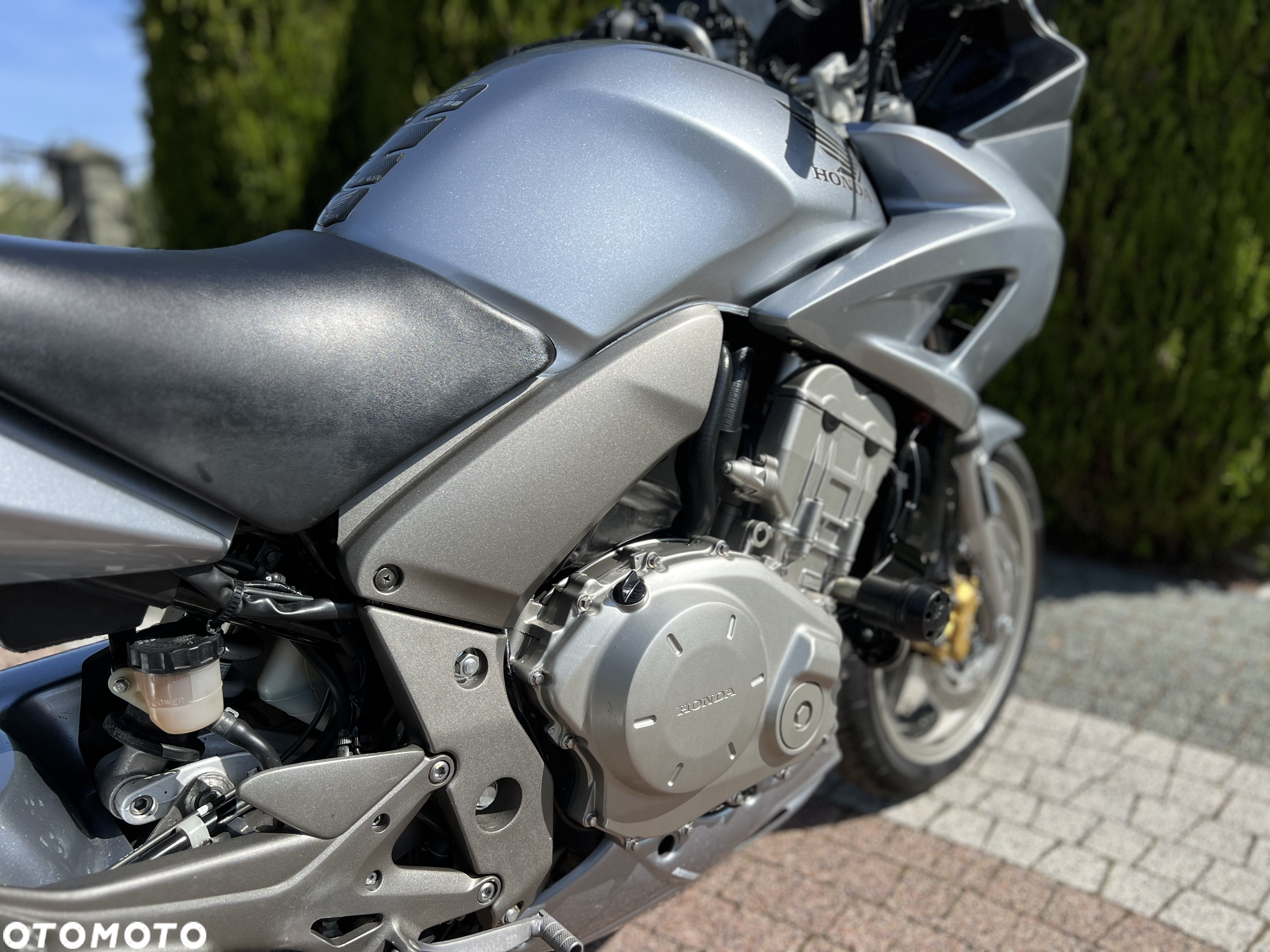 Honda CBF - 16