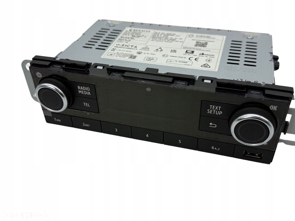 panel / radioodtwarzacz cd/dvd/gps renault trafic iii (x82) 280215140r - 2