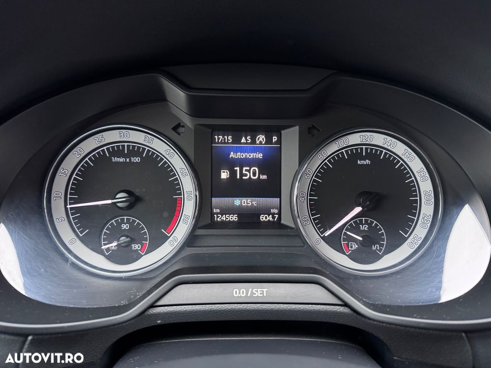 Skoda Octavia 2.0 TDI DSG Style - 5