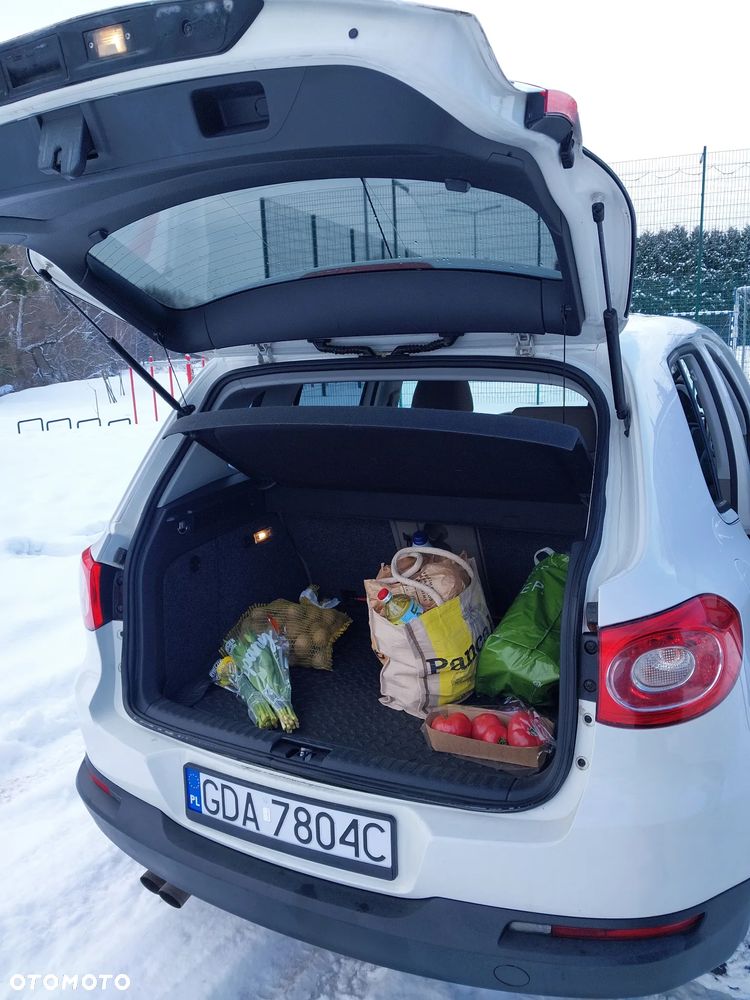 Volkswagen Tiguan - 8