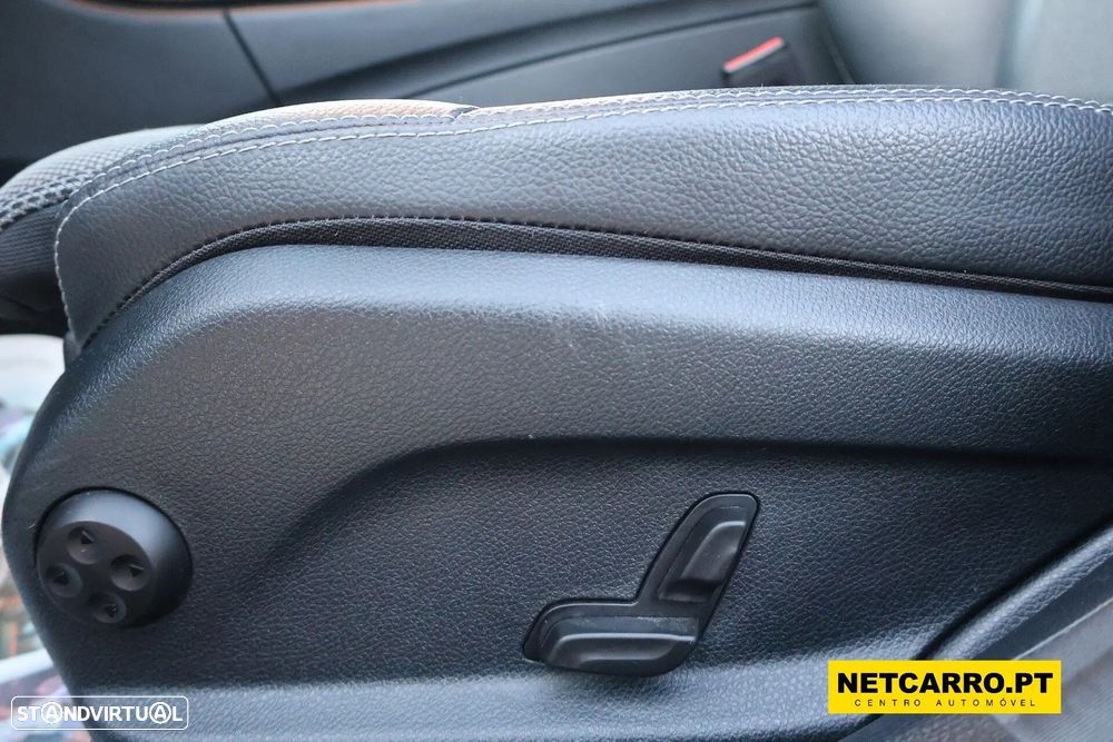 Mercedes-Benz C 300 de Avantgarde - 15