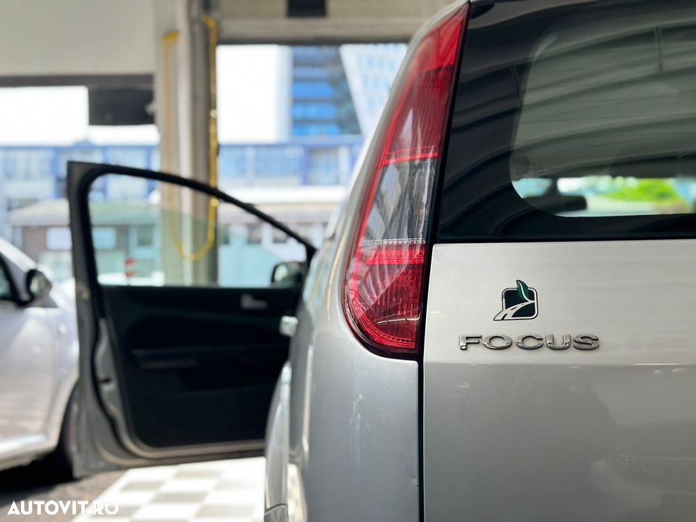 Ford Focus 1.6 16V Titanium - 7