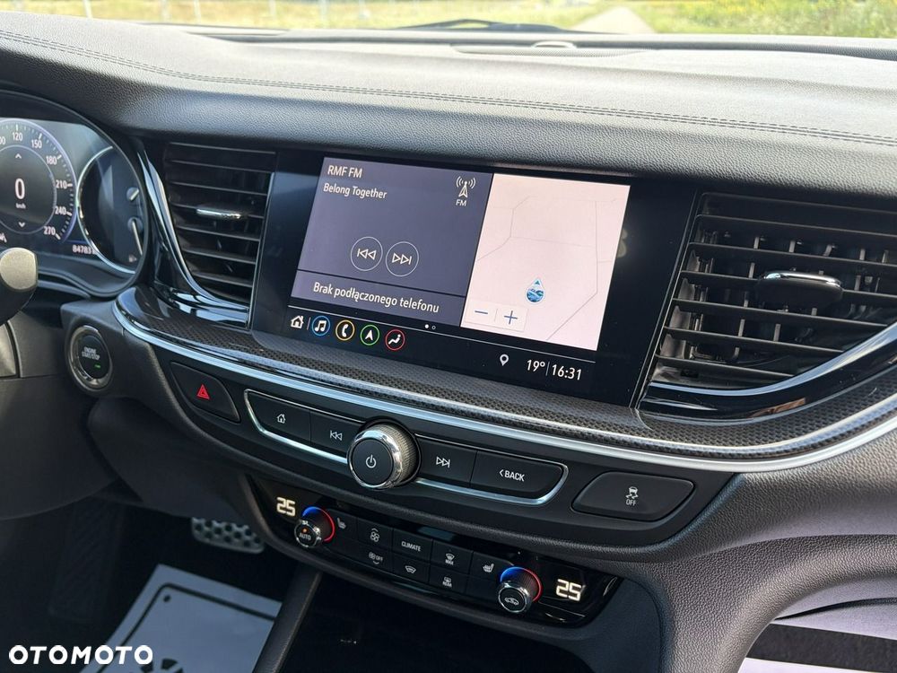 Opel Insignia - 13