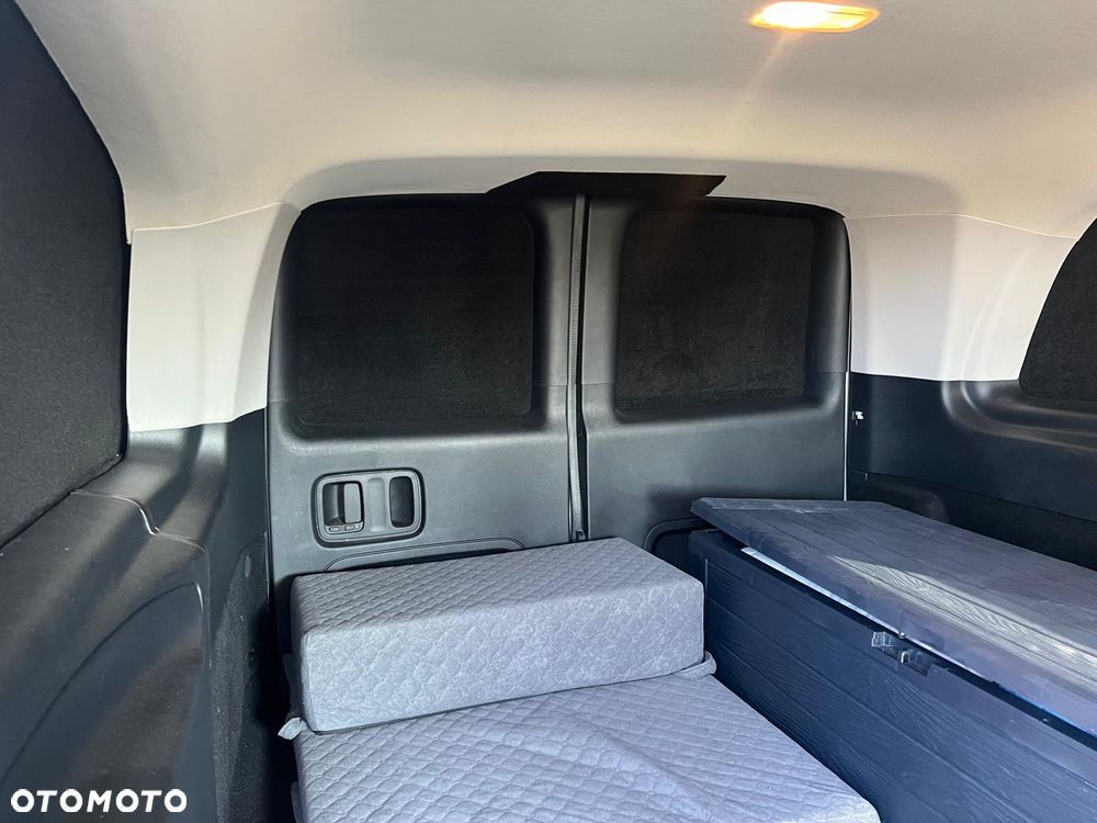Mercedes-Benz Vito - 19