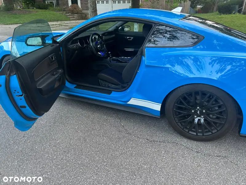Ford Mustang 5.0 V8 GT - 9