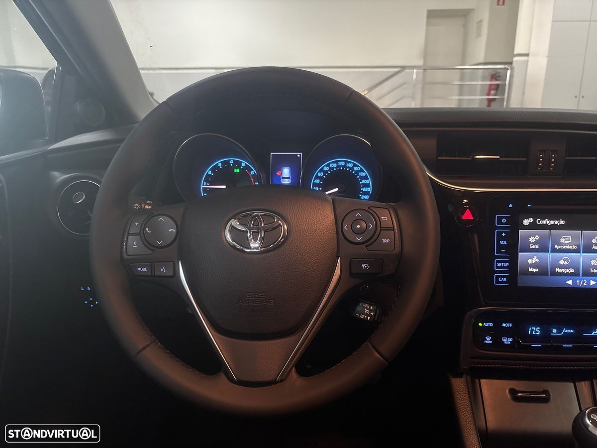Toyota Auris Touring Sports 1.2T Comfort+Pack Sport - 21