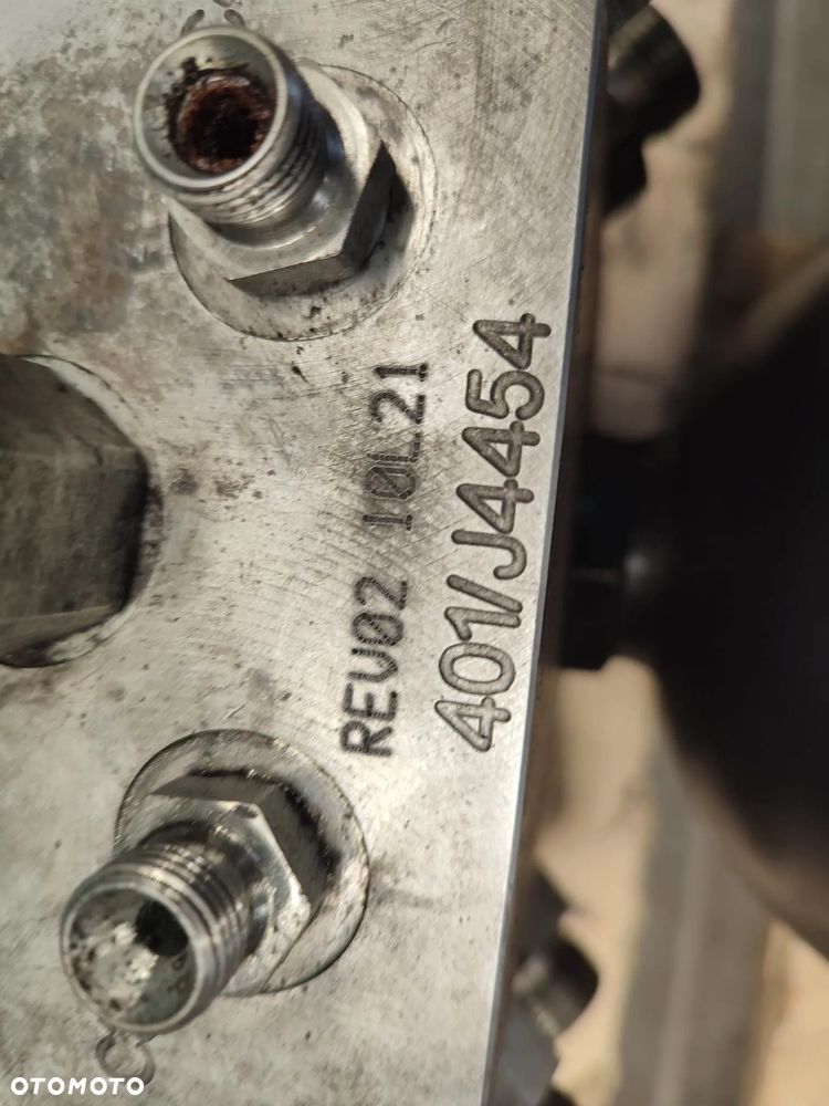 Blok hydrauliczny JCB Fastrac 8330 (401J4454) - 8