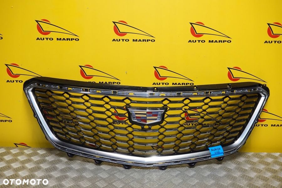 CADILLAC XT4 2019 2020 - Atrapa Przód Grill Chrom Pod Kamerę USA - 2