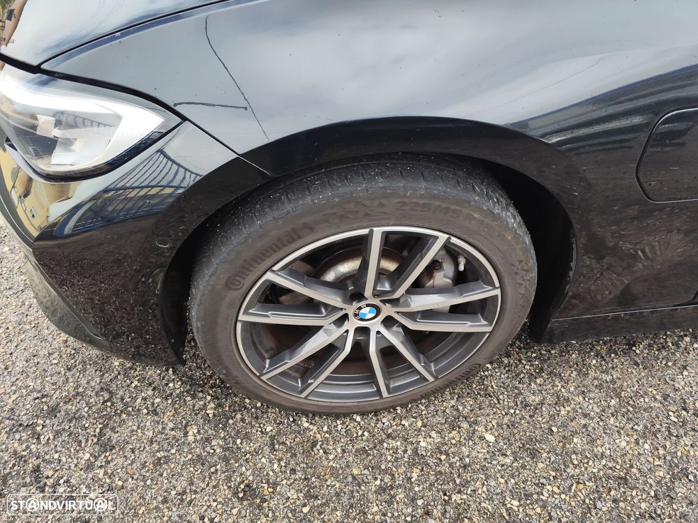 BMW 330 e Line Sport Auto - 12