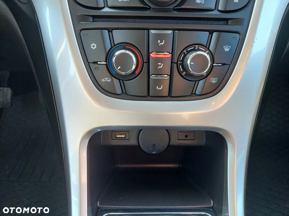 Opel Astra 1.4 Turbo Active - 30