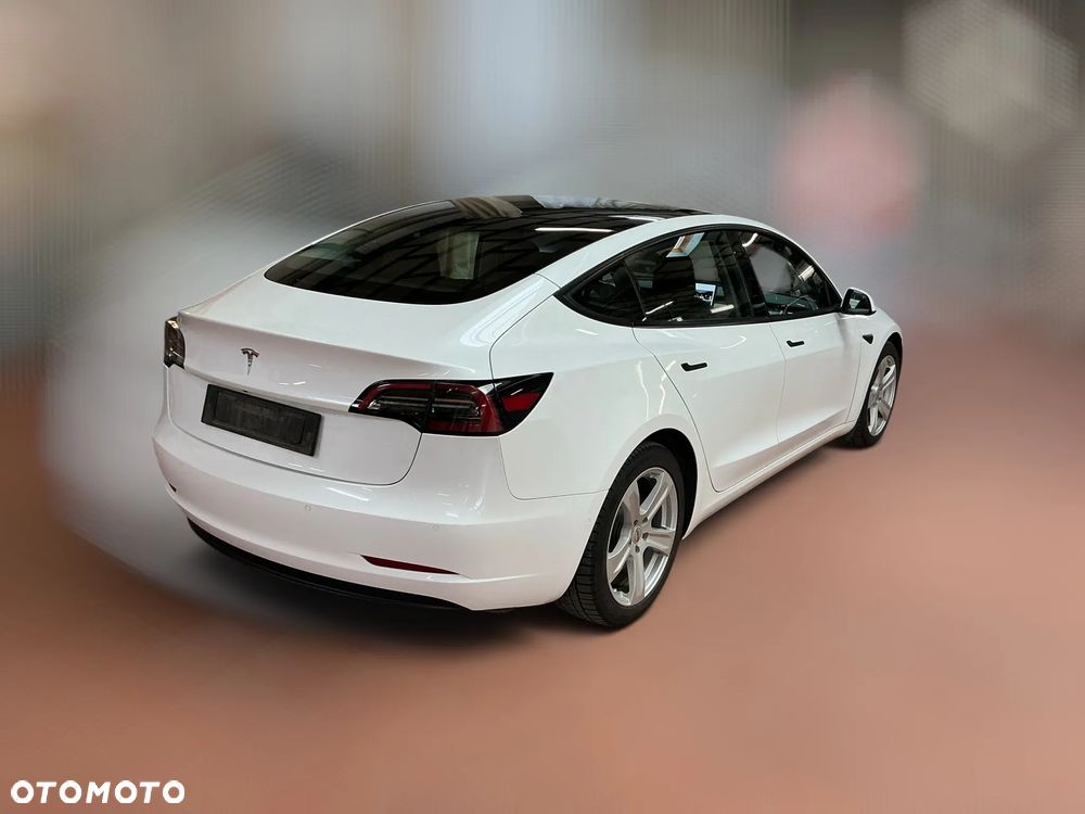 Tesla Model 3 RWD Hinterradantrieb - 5