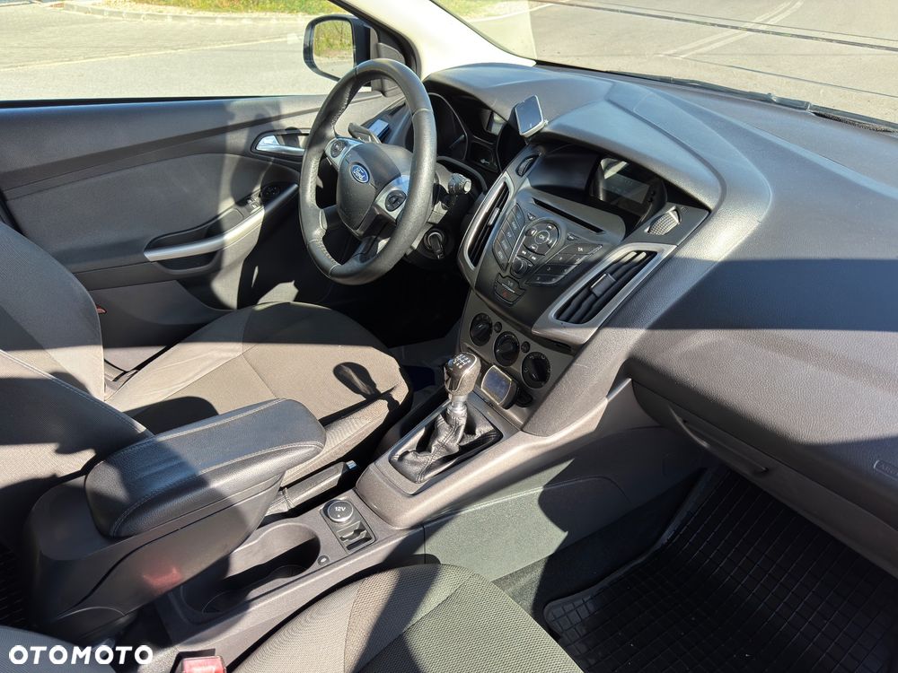 Ford Focus 1.6 TDCi Edition - 11