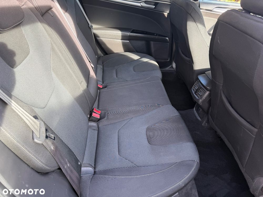 Ford Mondeo - 18