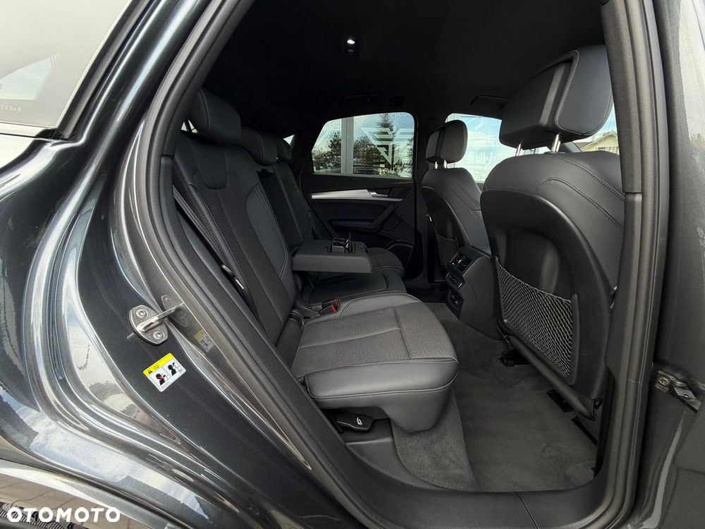Audi Q5 Sportback 55 TFSIe quattro S tronic S line - 23