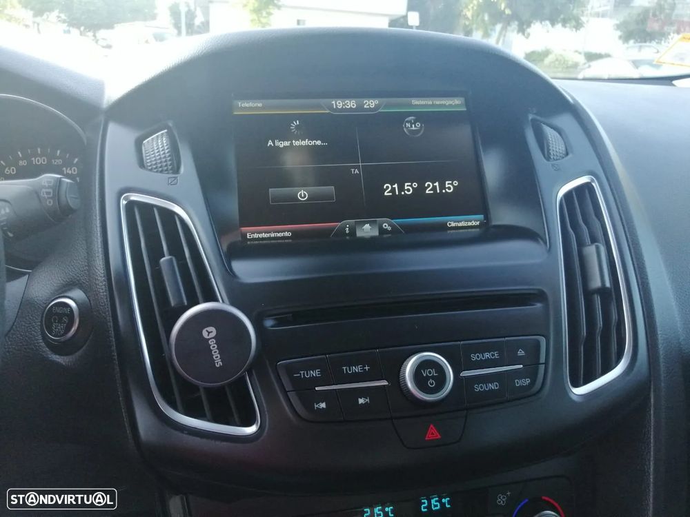 Ford Focus 1.0 SCTi Titanium - 14