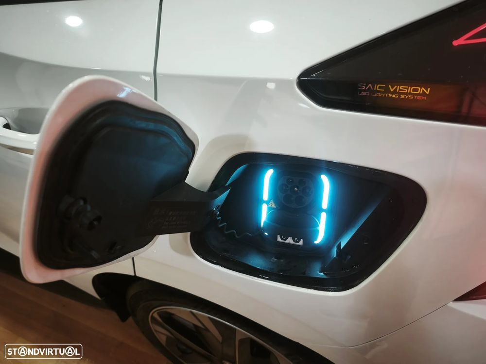 MG MG4 51 kWh Standard - 47