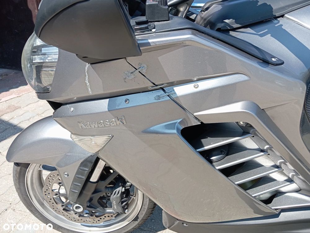 Kawasaki GTR - 6